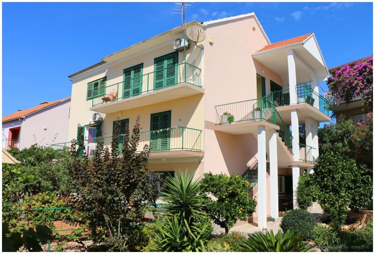 Apartments Lujo Primošten Esterno foto